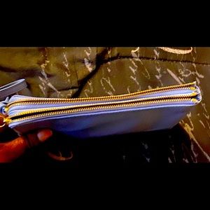 New Kate spade never used wristlet two pocket zipped bag